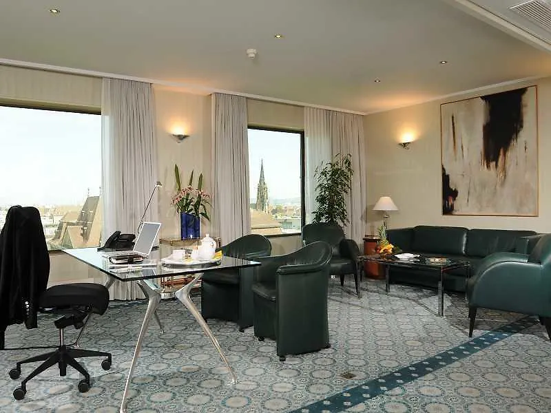 *****  Hotel Hilton Basilej Švýcarsko
